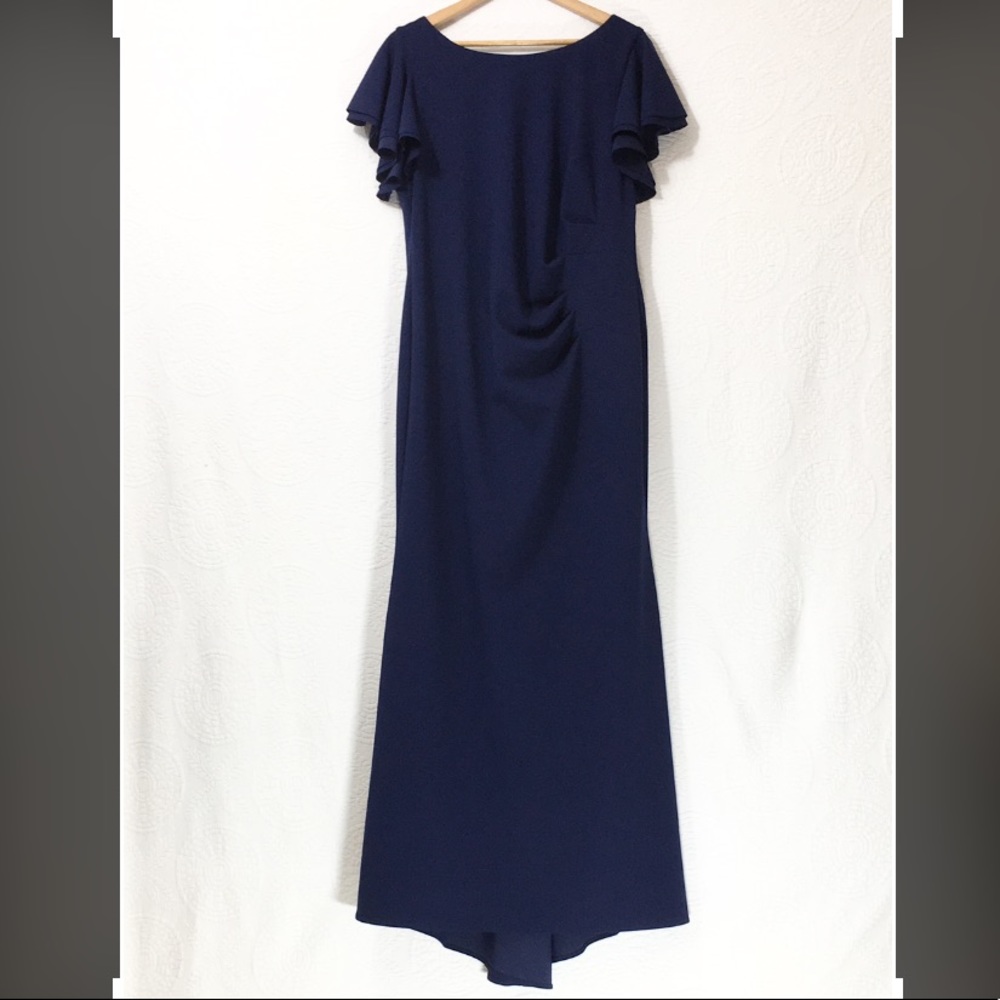 Betsy & Adam Flutter-Sleeve Scuba Crepe Gown - Picture 4 of 14